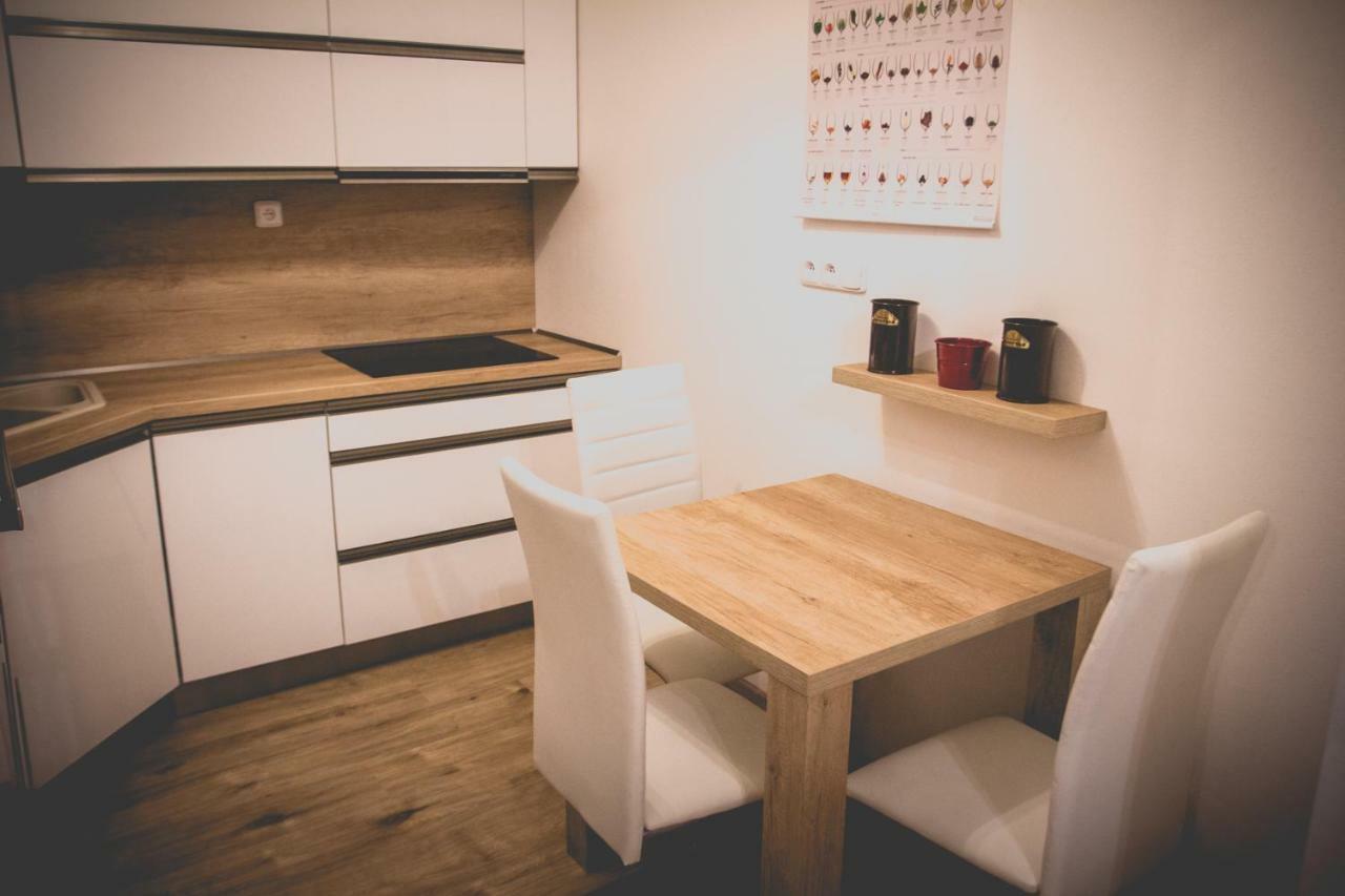 Apartman Rezidence Mikulov Exterior photo